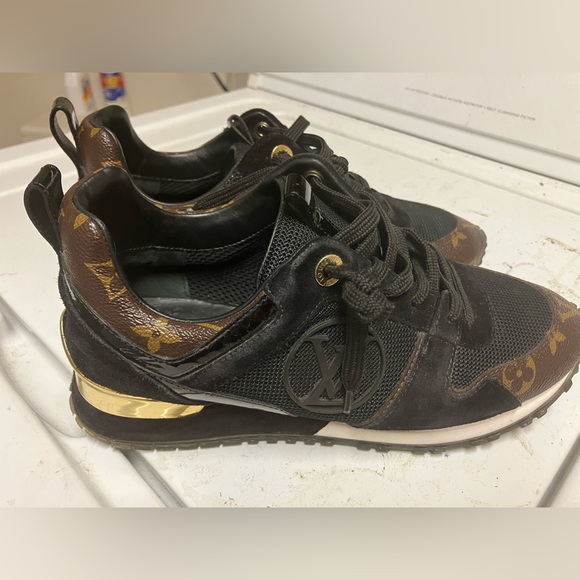 Selling for 700 or best offer - Picture 1 of 3